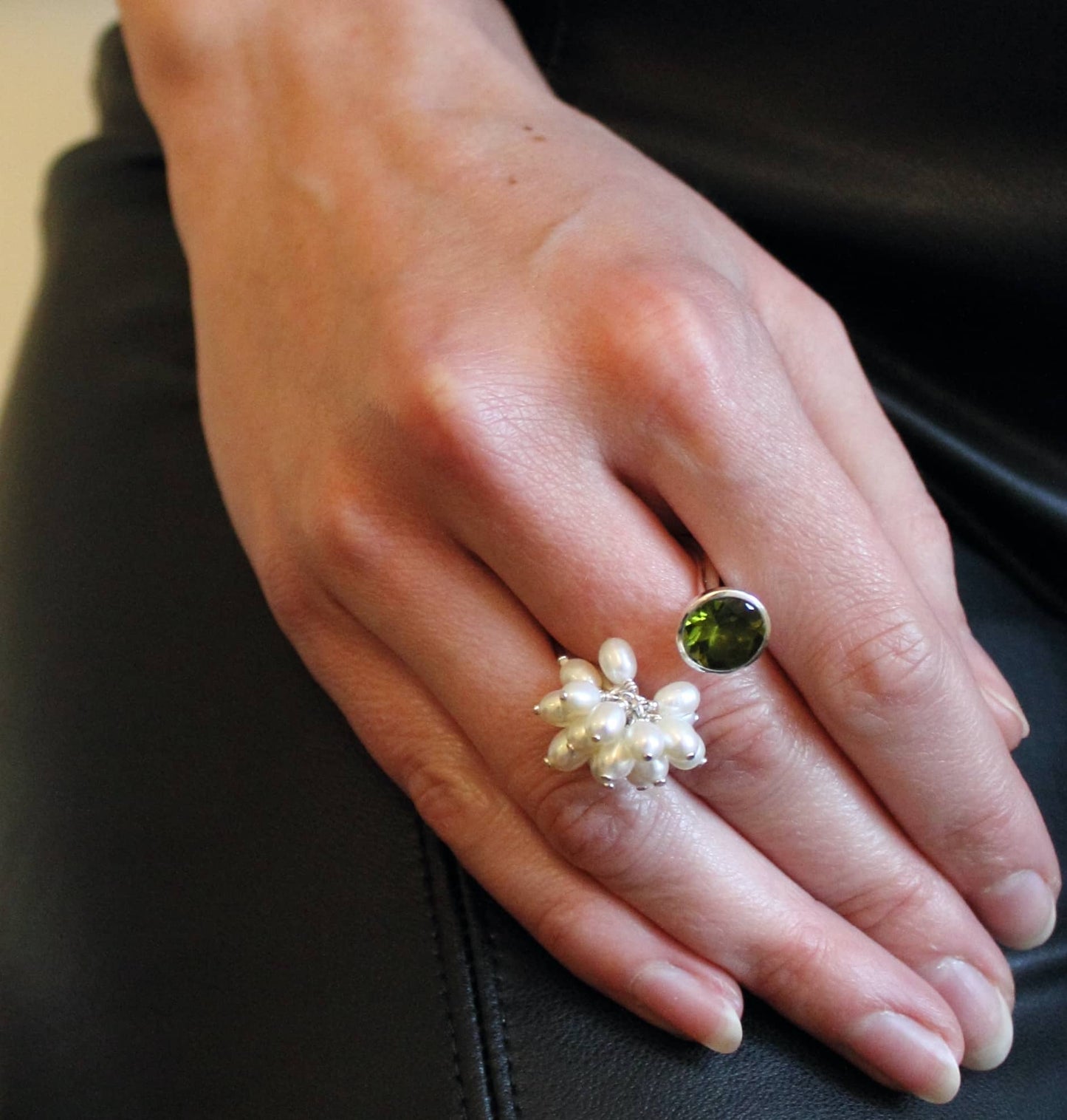 Peridot and rice pearl ring
