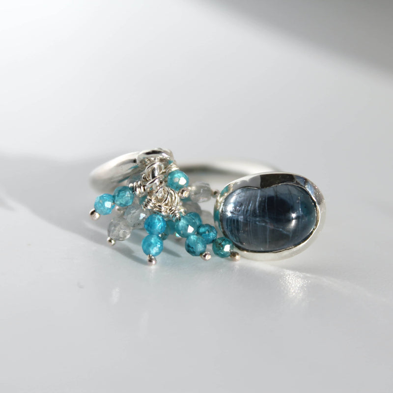 aquamarine cabochon ring