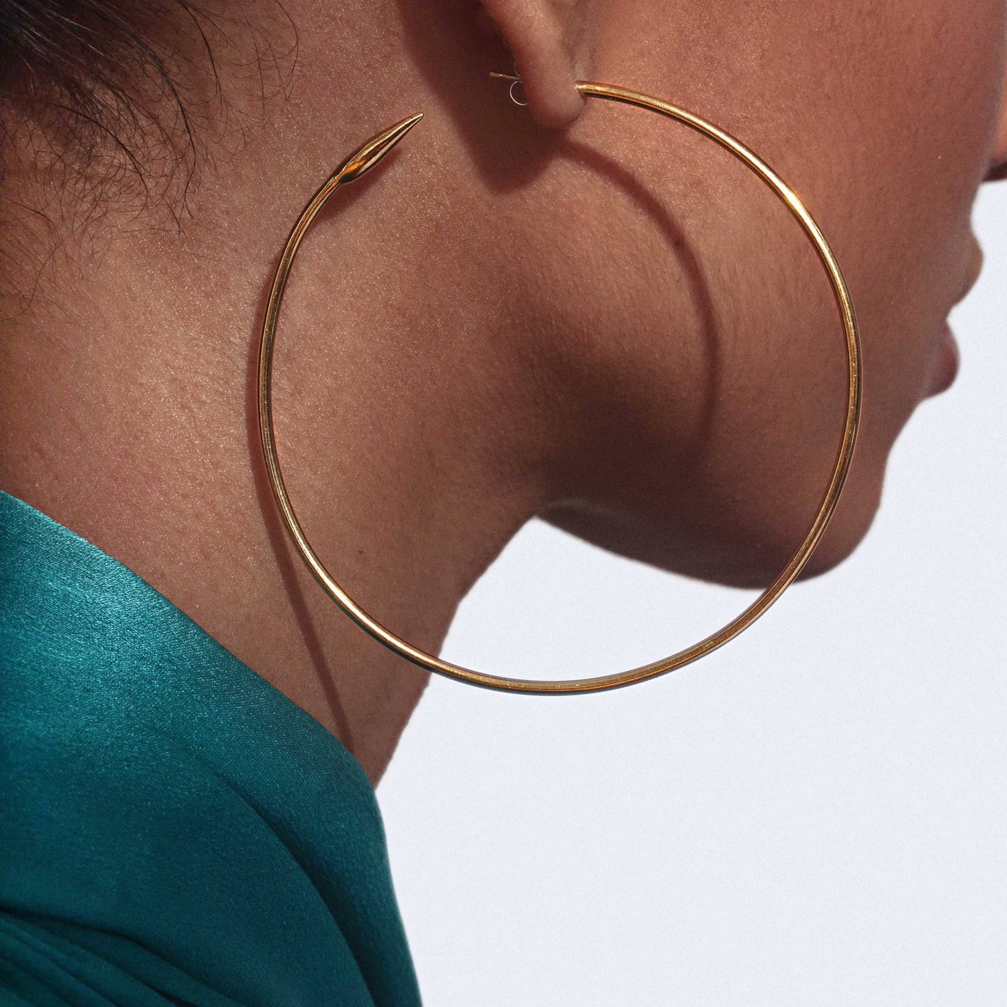 Filaree seed gold vermeil hoops (75mm)