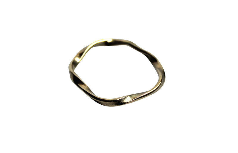 Gold 2mm wave band. Delicate gold ring. Gold wedding band
